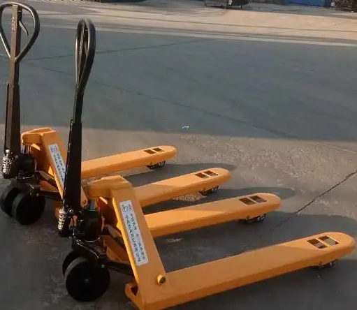 地牛叉車和電動(dòng)葫蘆相比，誰的卸貨速度快