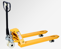 家具廠車間物料搬運(yùn)手動叉車的安全高效應(yīng)用