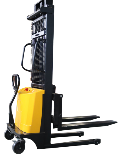 使用堆高車要細心 耐心 當(dāng)心